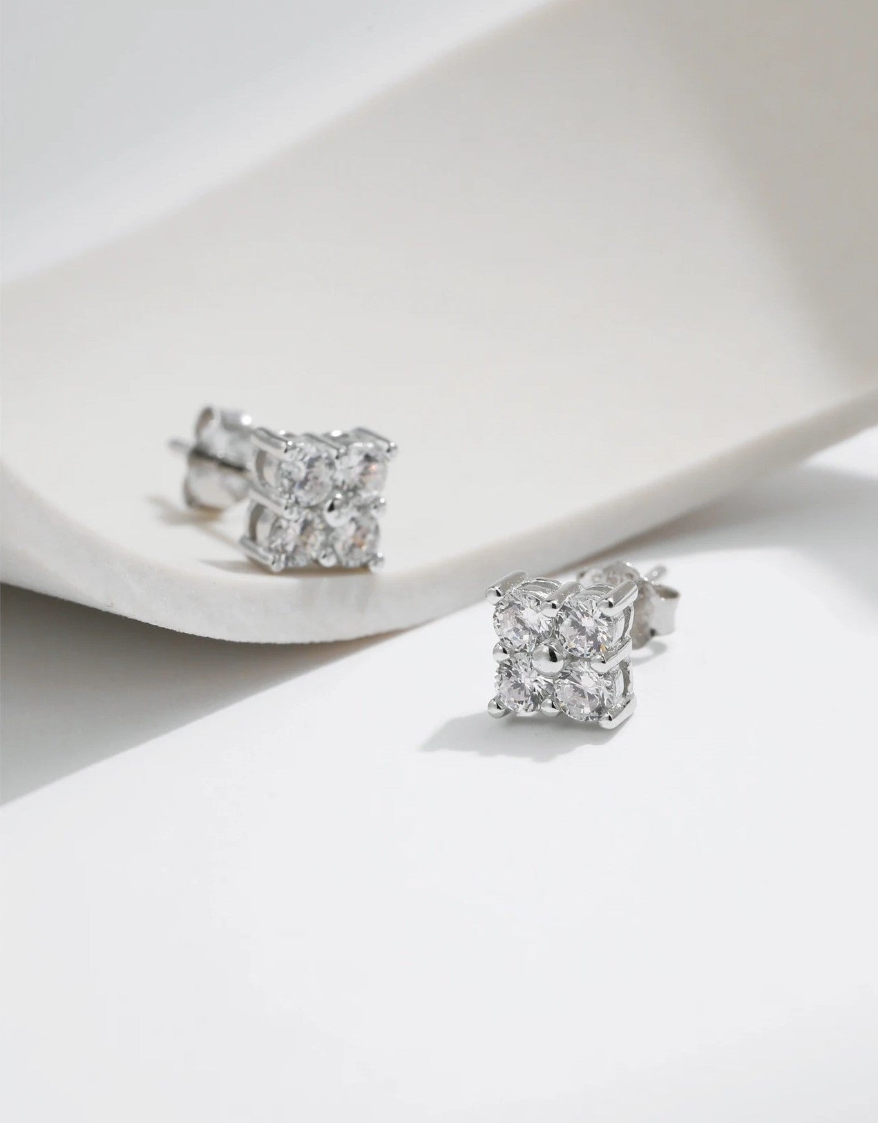 Cercei Moissanite D Color – Ideal Cut